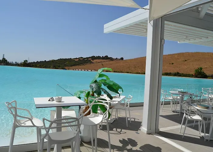 Al-1112 2 Bed Alcazaba Lagoon Apartament Estepona