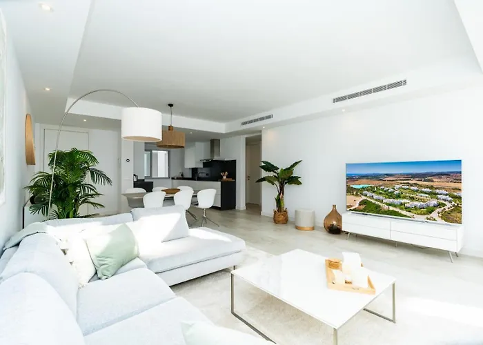 Al-1112 2 Bed Alcazaba Lagoon Estepona