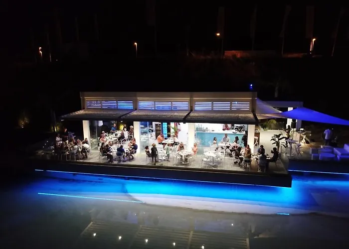 アパート Al-1112 2 Bed Alcazaba Lagoon