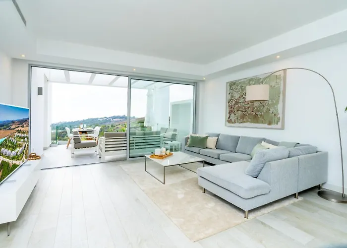 アパート Al-1112 2 Bed Alcazaba Lagoon エステポナ